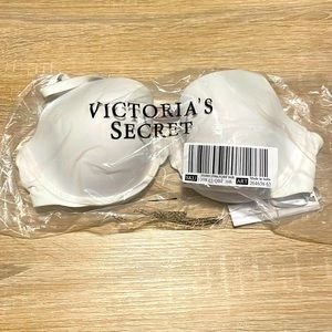 NWT Victoria’s Secret 36B Lightly-Lined Demi Bra